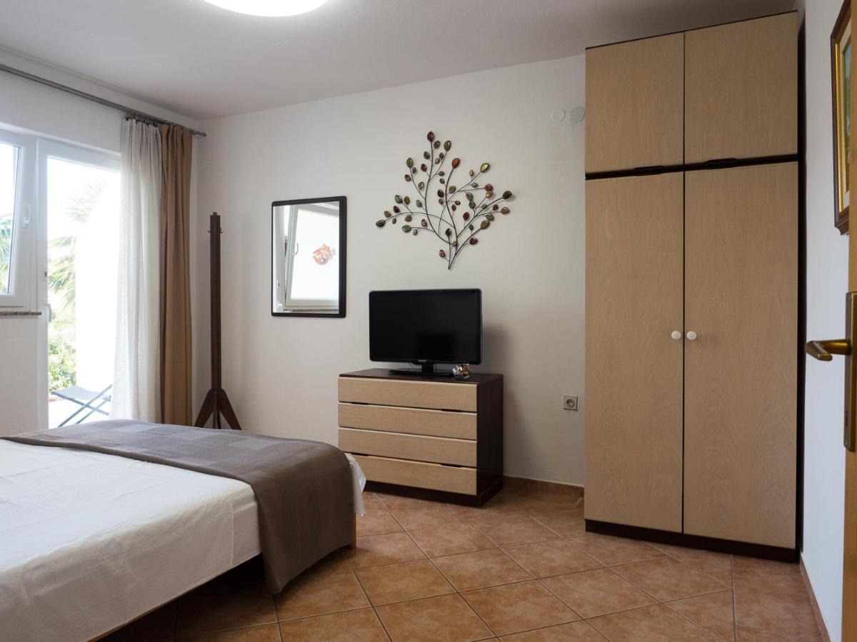 Apartments Summer Bloom Krk Town Exterior foto